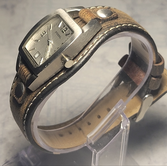 Fossil - Picture 9 of 16